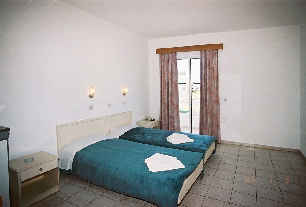 Memories Aparthotel Kremastí